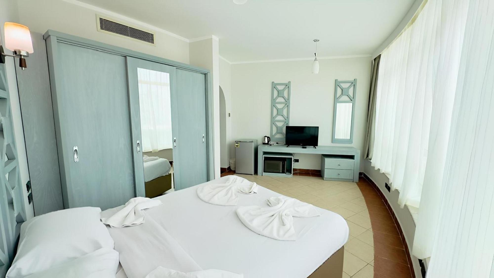 Royal Beach Serviced Apartments Hurghada Exterior photo